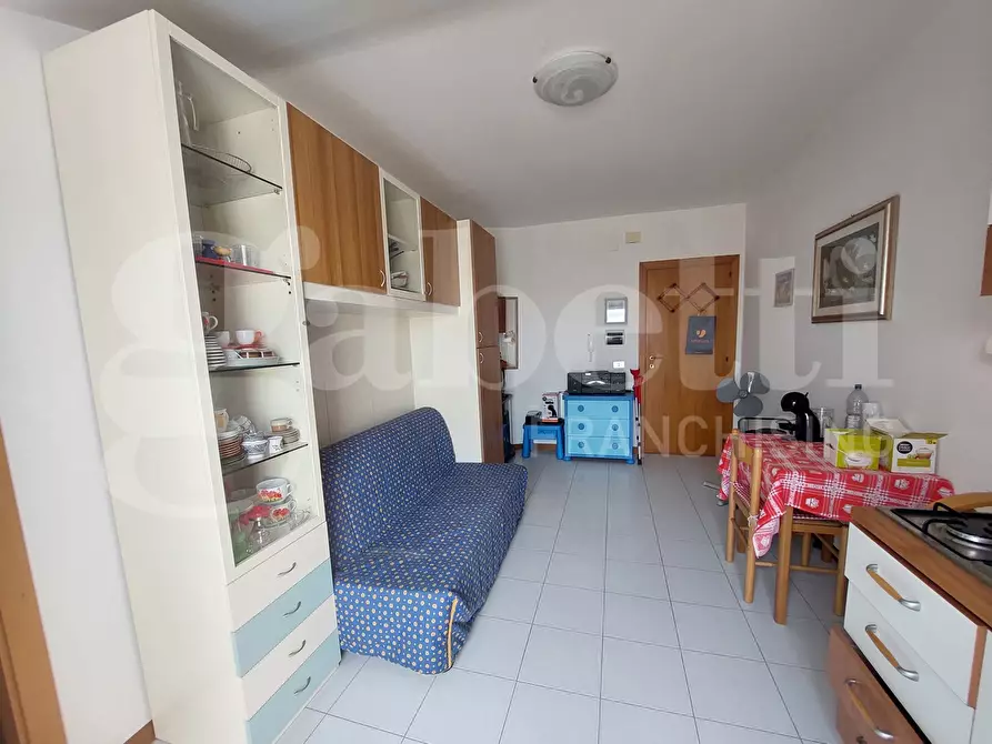 Immagine 2 di Appartamento in vendita  in Via Dei Tigli, 53 a Alba Adriatica