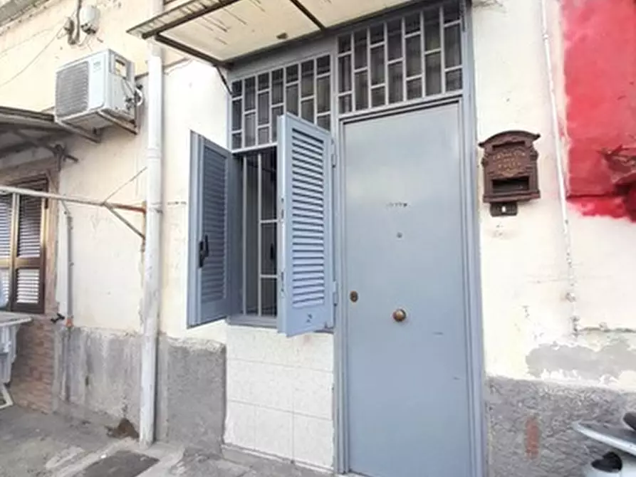 Immagine 1 di Appartamento in affitto  in Via genovesi a Napoli