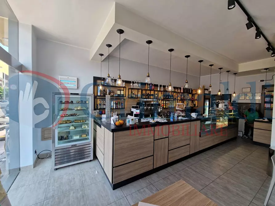 Immagine 4 di Bar / Ristorante in vendita  in Via Marco Polo a Messina