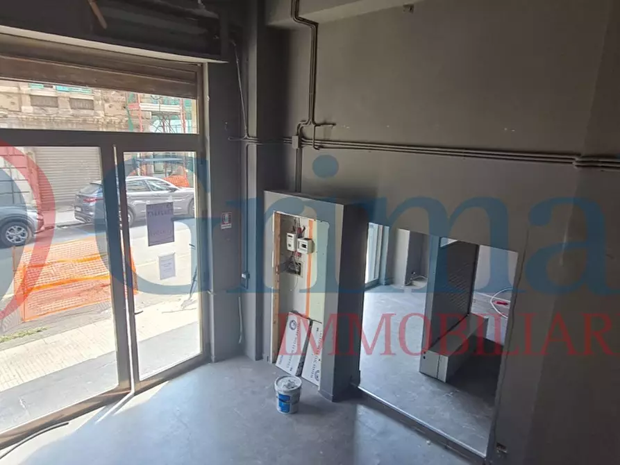 Immagine 5 di Negozio in affitto  in Via Santa Maria La Porta a Messina