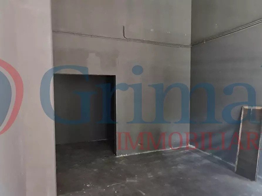 Immagine 7 di Negozio in affitto  in Via Santa Maria La Porta a Messina