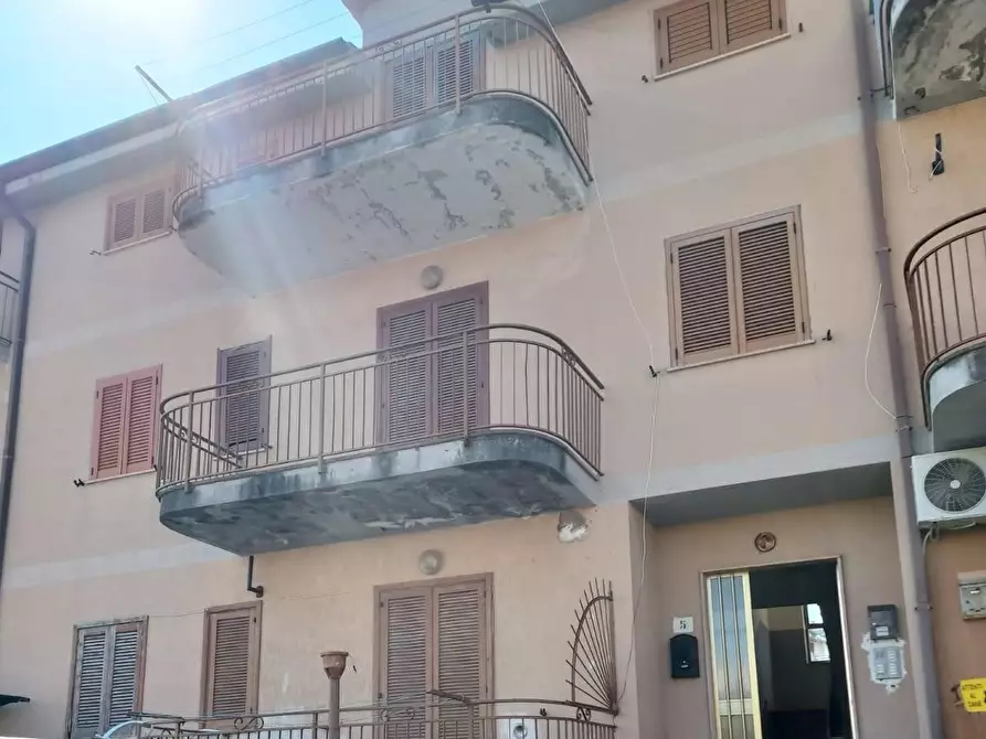 Immagine 2 di Appartamento in vendita  in Via basiliani a Scalea
