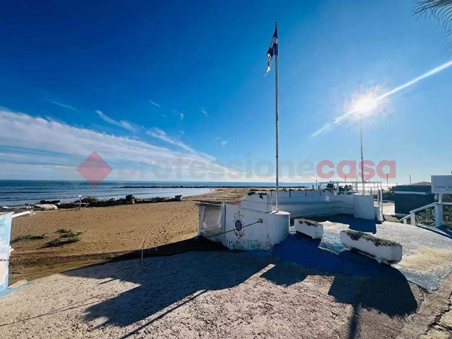 Immagine 47 di Villa in vendita  in Via TERRACINA, 50 a San Felice Circeo