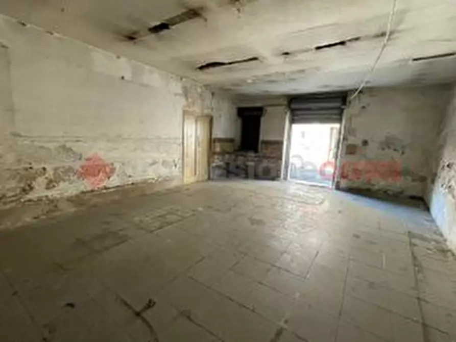 Immagine 4 di Negozio in vendita  in Via PORTA ROMANA, 10 a Terracina