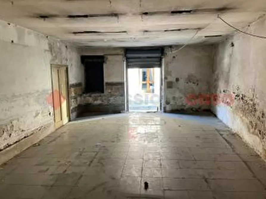 Immagine 5 di Negozio in vendita  in Via PORTA ROMANA, 10 a Terracina