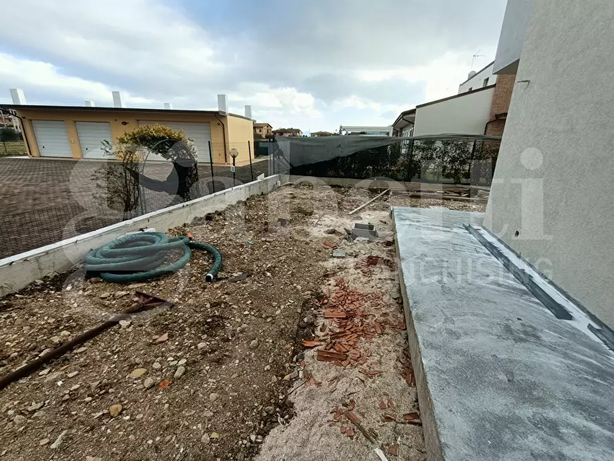 Immagine 2 di Appartamento in vendita  in Via SUBASIO, 1 a Torgiano