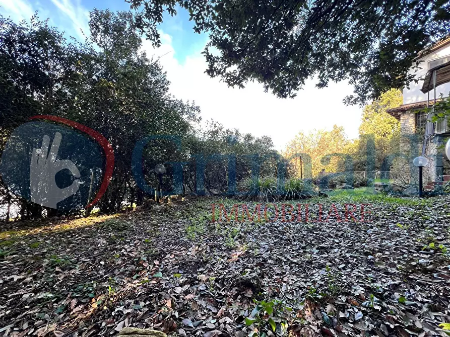Immagine 28 di Villa in vendita  in Via del bosco a Corciano