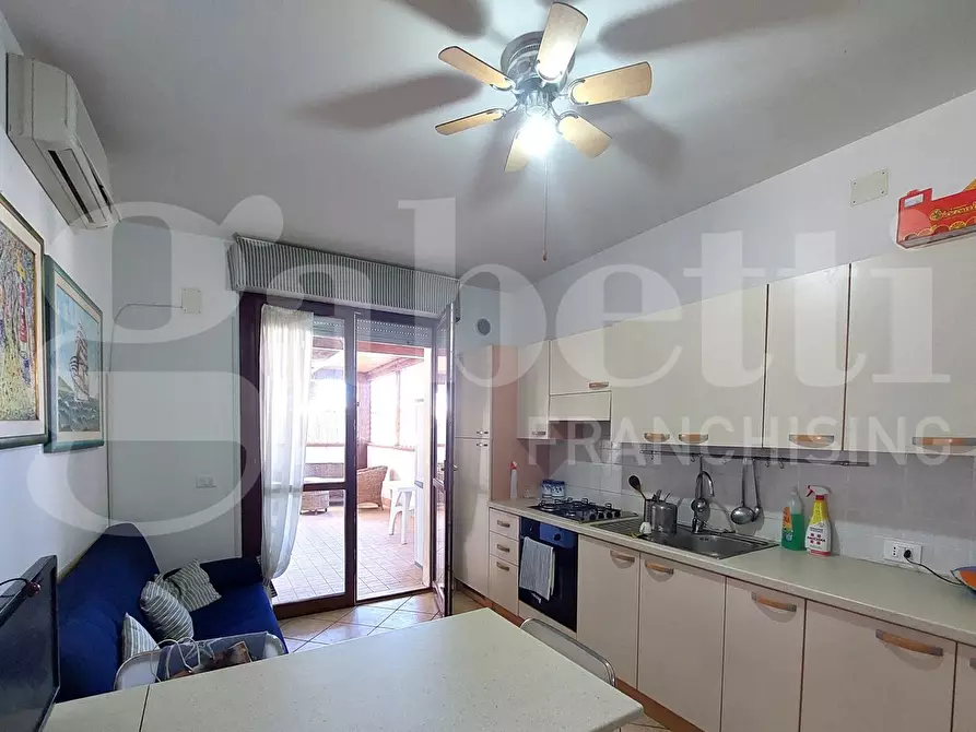 Immagine 4 di Appartamento in vendita  in Via Ercole FalÃ², 20 a Alba Adriatica