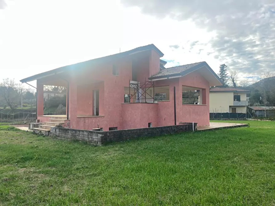 Immagine 1 di Villa in vendita  in Via Melogrosso, 5 a Sezze