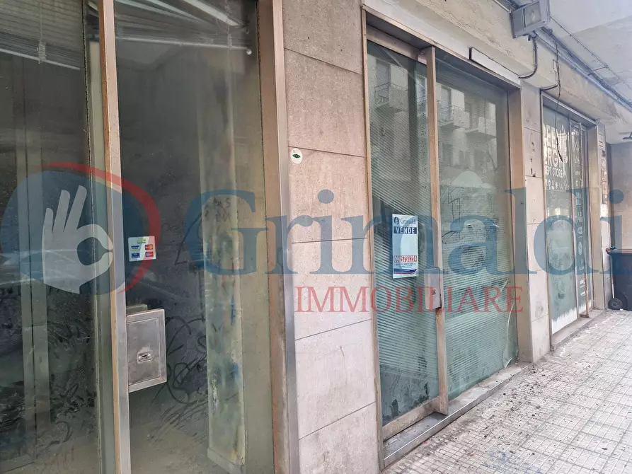 Immagine 1 di Negozio in vendita  in Via Ettore Lombardo Pellegrino, 19 a Messina