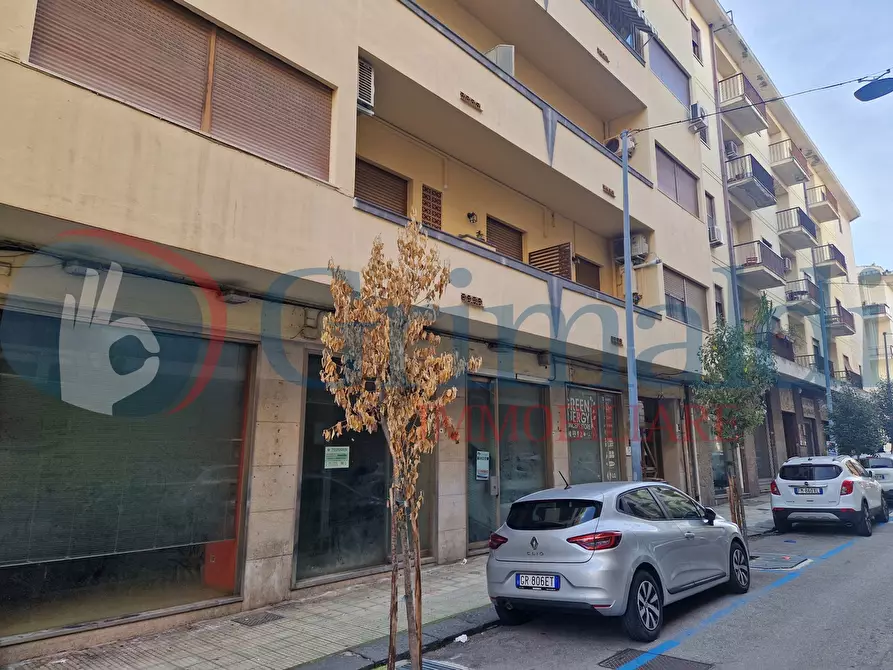 Immagine 4 di Negozio in vendita  in Via Ettore Lombardo Pellegrino, 19 a Messina