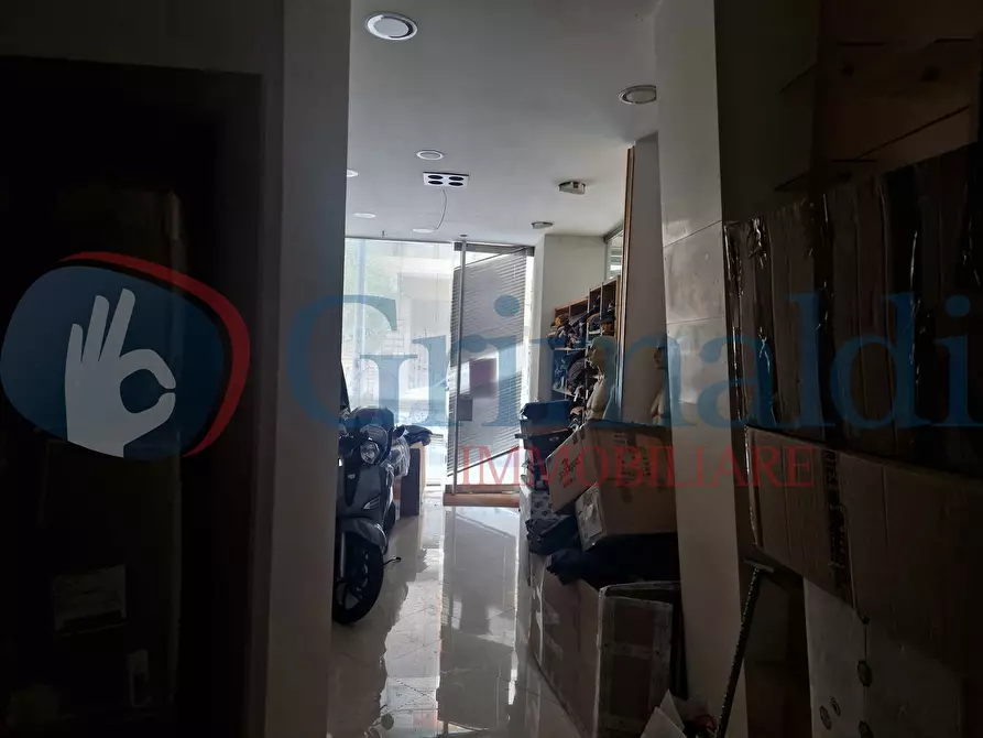Immagine 14 di Negozio in vendita  in Via Ettore Lombardo Pellegrino, 19 a Messina