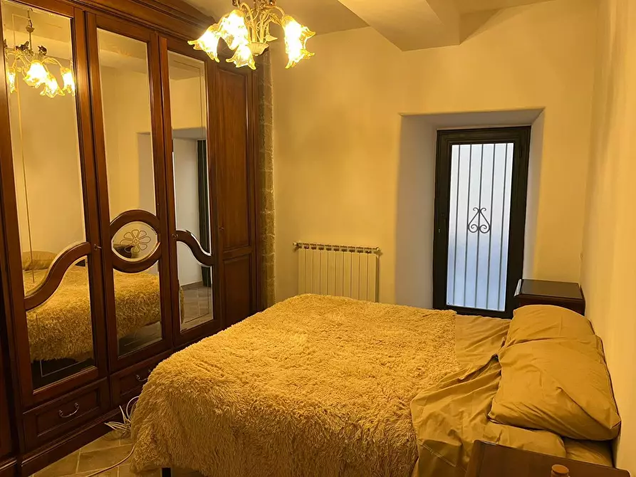 Immagine 5 di Appartamento in vendita  in Piazza Indipendenza, 8 a Sezze