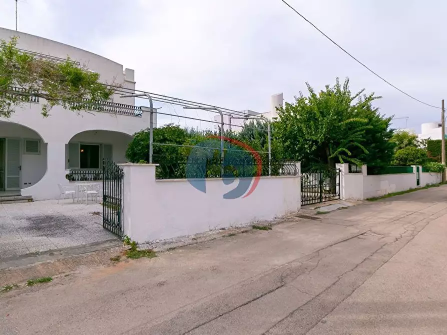Immagine 37 di Casa bifamiliare in vendita  in Viale Orsa Maggiore, 68 a Gallipoli