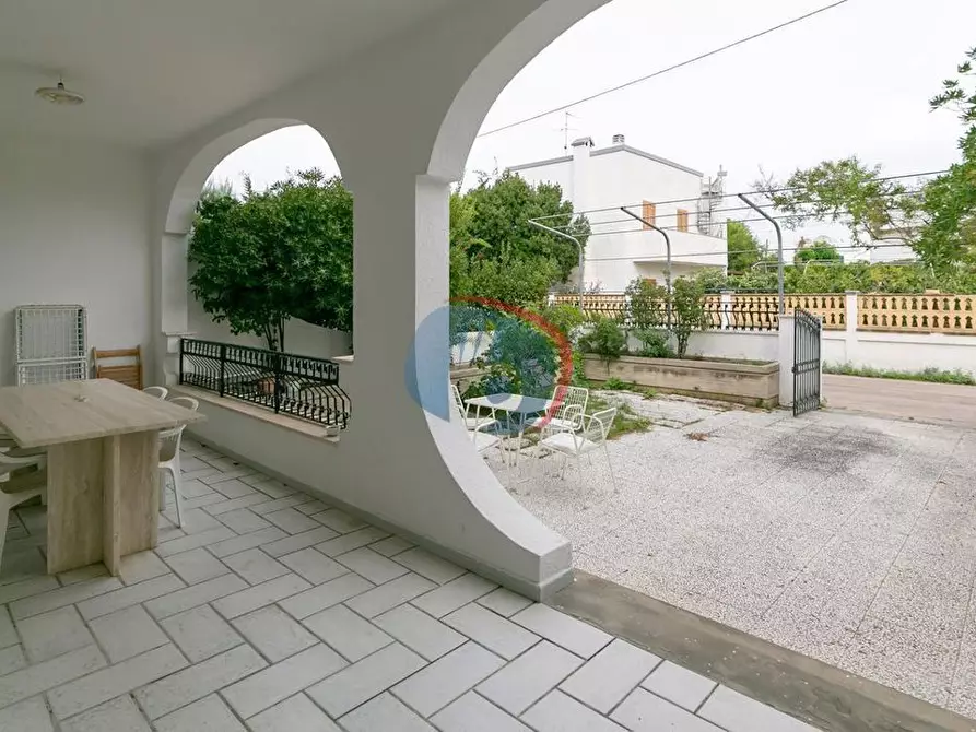 Immagine 29 di Casa bifamiliare in vendita  in Viale Orsa Maggiore, 68 a Gallipoli