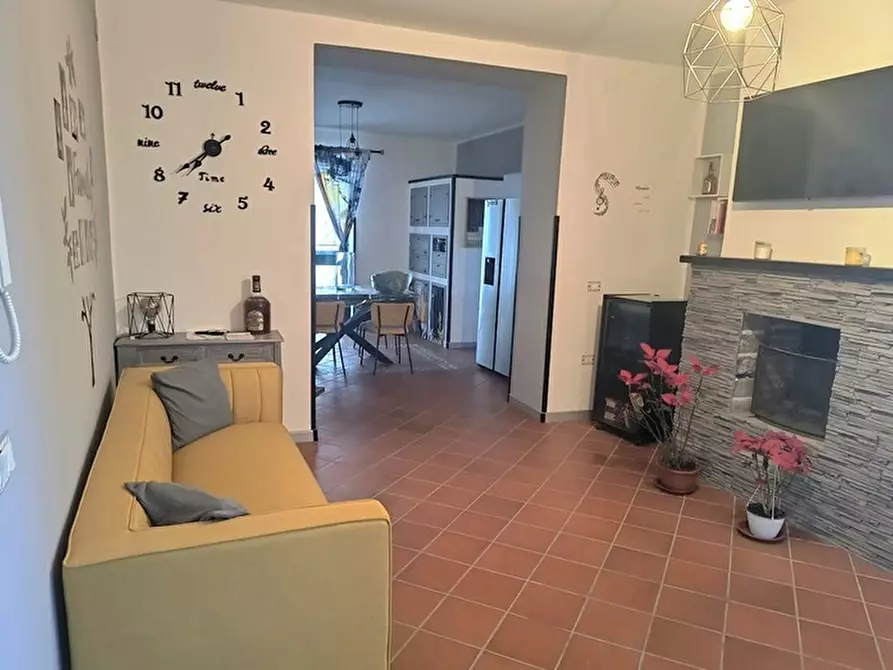 Immagine 21 di Casa quadrifamiliare in vendita  in Via tore II traversa a Dugenta