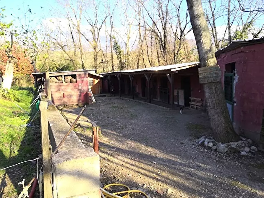 Immagine 15 di Casa quadrifamiliare in vendita  in Via tore II traversa a Dugenta