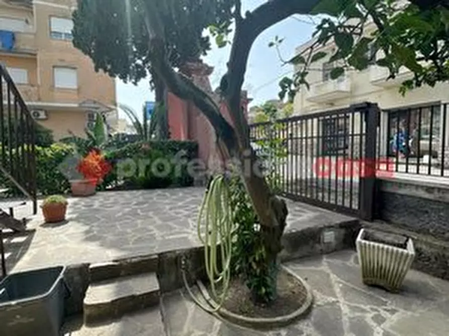 Immagine 4 di Villetta a schiera in vendita  in Via ANXUR, 25 a Terracina