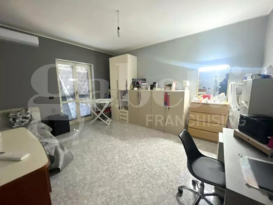 Immagine 9 di Villa in vendita  in Contrada sartania a pianura a Napoli