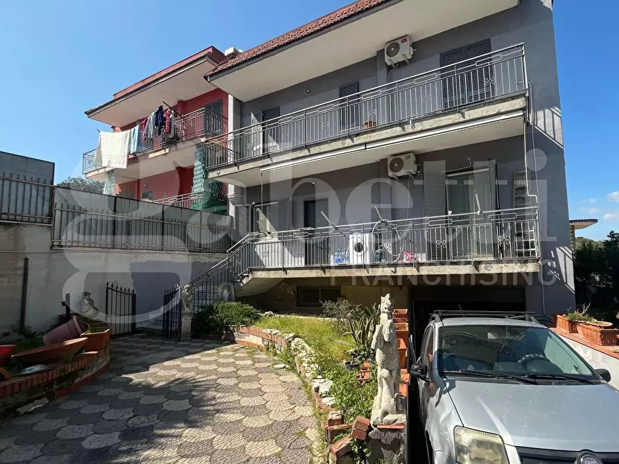 Immagine 1 di Villa in vendita  in Contrada sartania a pianura a Napoli