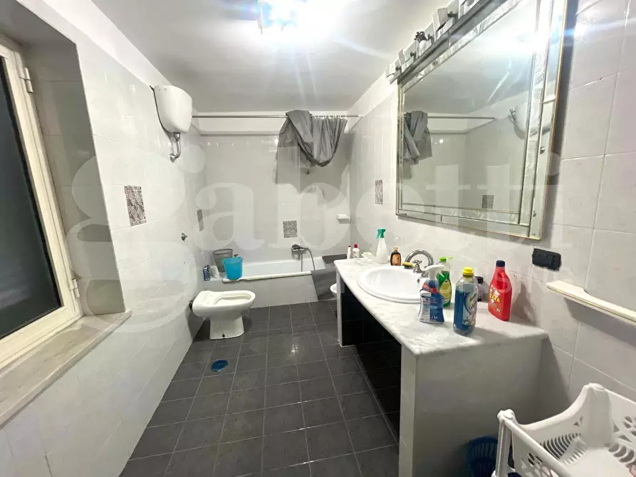 Immagine 13 di Villa in vendita  in Contrada sartania a pianura a Napoli