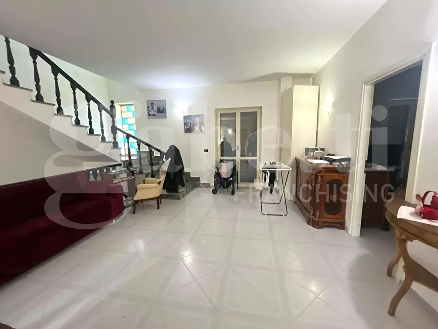 Immagine 6 di Villa in vendita  in Contrada sartania a pianura a Napoli