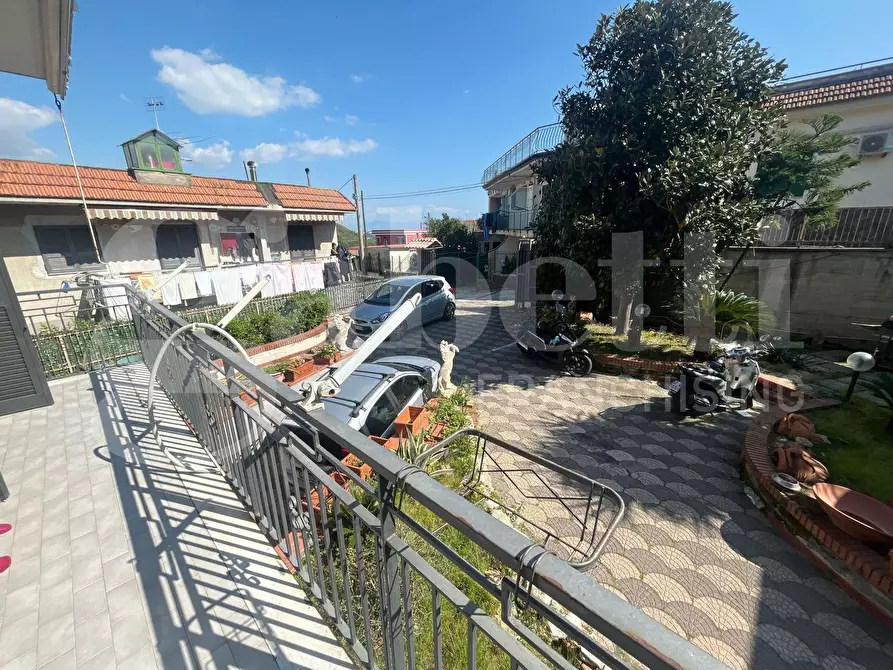 Immagine 2 di Villa in vendita  in Contrada sartania a pianura a Napoli