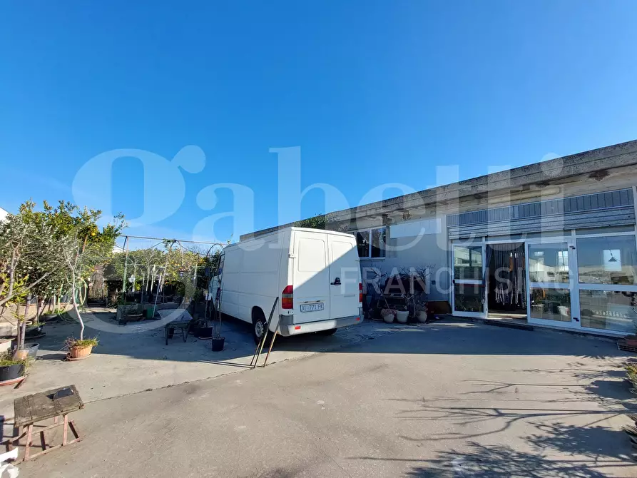 Immagine 2 di Capannone industriale in vendita  in Via Magellano, 4 a Sant'omero