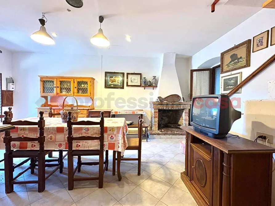 Immagine 19 di Casa indipendente in vendita  in Via CAMPOSORIANO, 1 a Terracina