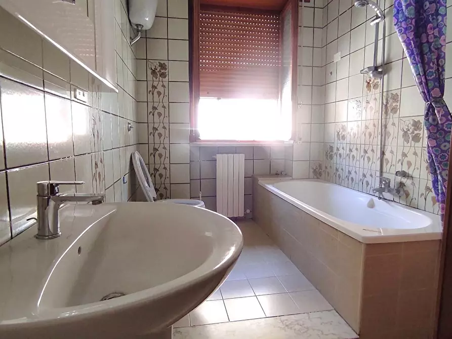 Immagine 8 di Appartamento in vendita  in Via CORATO a San Severo