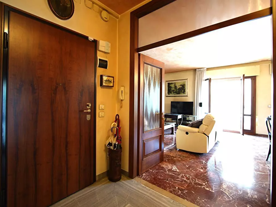 Immagine 8 di Appartamento in vendita  in Viale San Marco, . a Venezia