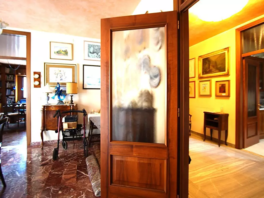 Immagine 12 di Appartamento in vendita  in Viale San Marco, . a Venezia