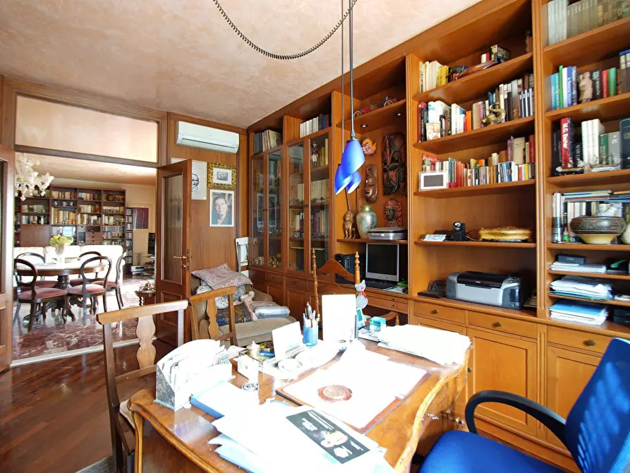Immagine 19 di Appartamento in vendita  in Viale San Marco, . a Venezia