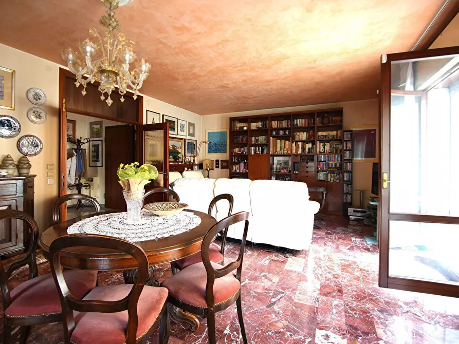 Immagine 13 di Appartamento in vendita  in Viale San Marco, . a Venezia
