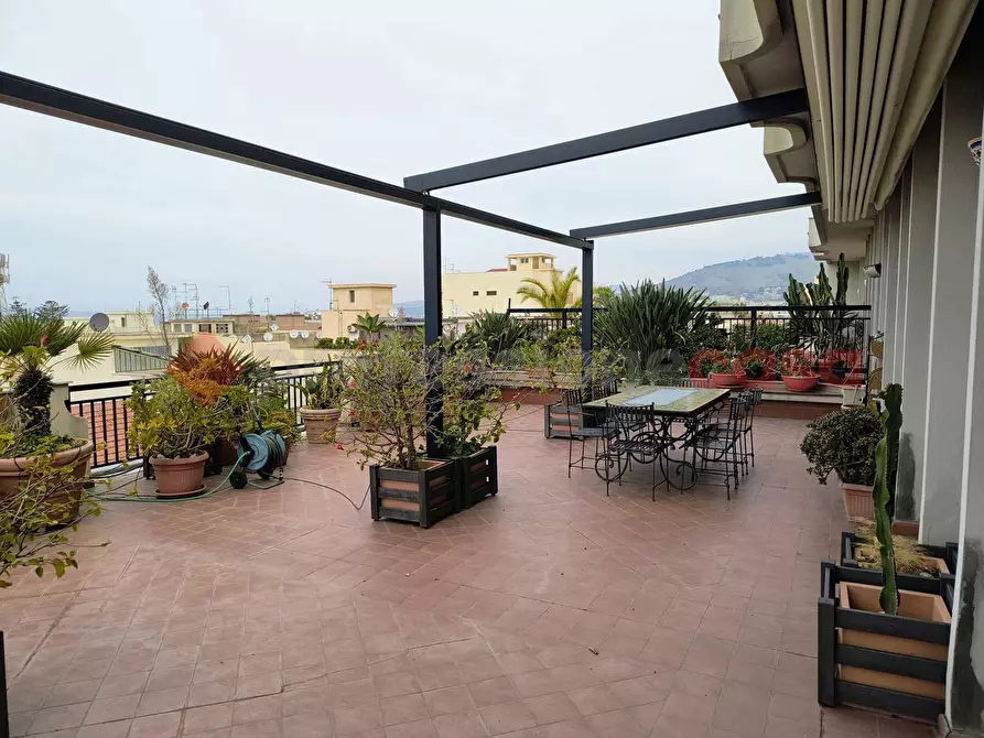 Immagine 31 di Appartamento in vendita  in Corso Garibaldi, sopra upim, 401 a Reggio Di Calabria