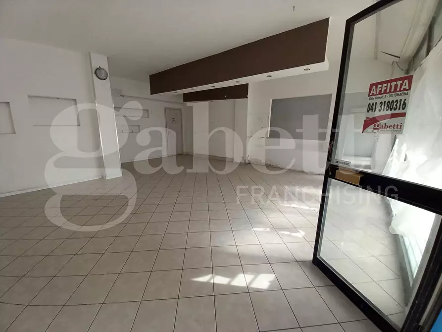 Immagine 6 di Negozio in affitto  in Via BORGO SAN GIOVANNI - VIA GRANATIERI DI SARDEGNA, 00 a Chioggia