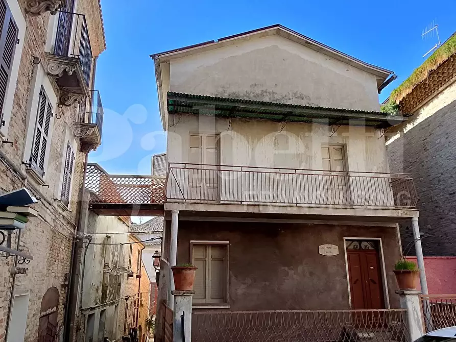 Immagine 3 di Casa indipendente in vendita  in Piazza Concezio Rosa, snc a Corropoli