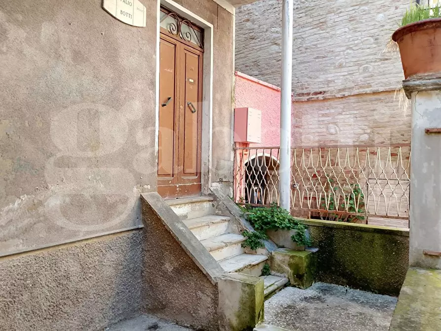 Immagine 7 di Casa indipendente in vendita  in Piazza Concezio Rosa, snc a Corropoli