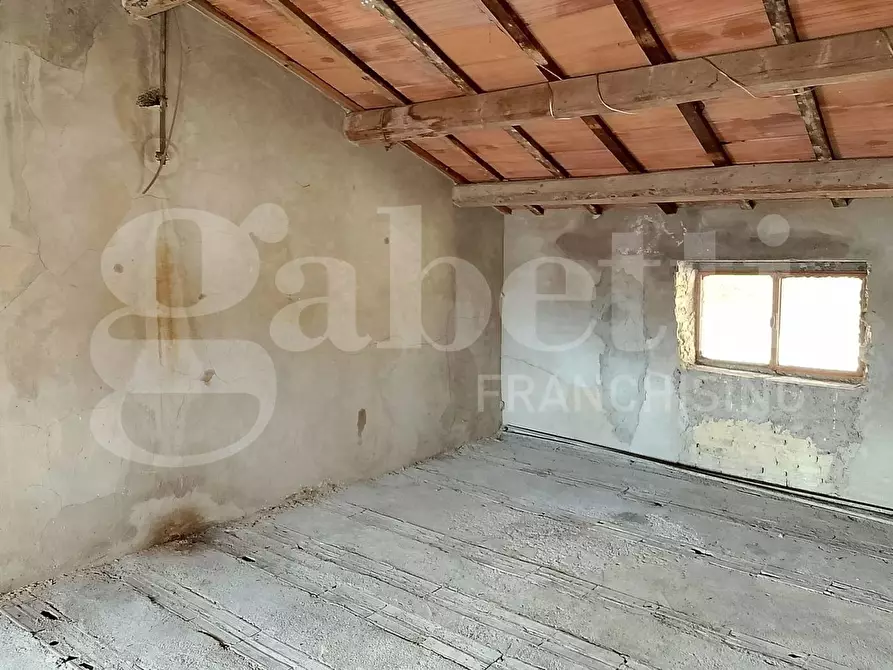 Immagine 18 di Casa indipendente in vendita  in Piazza Concezio Rosa, snc a Corropoli