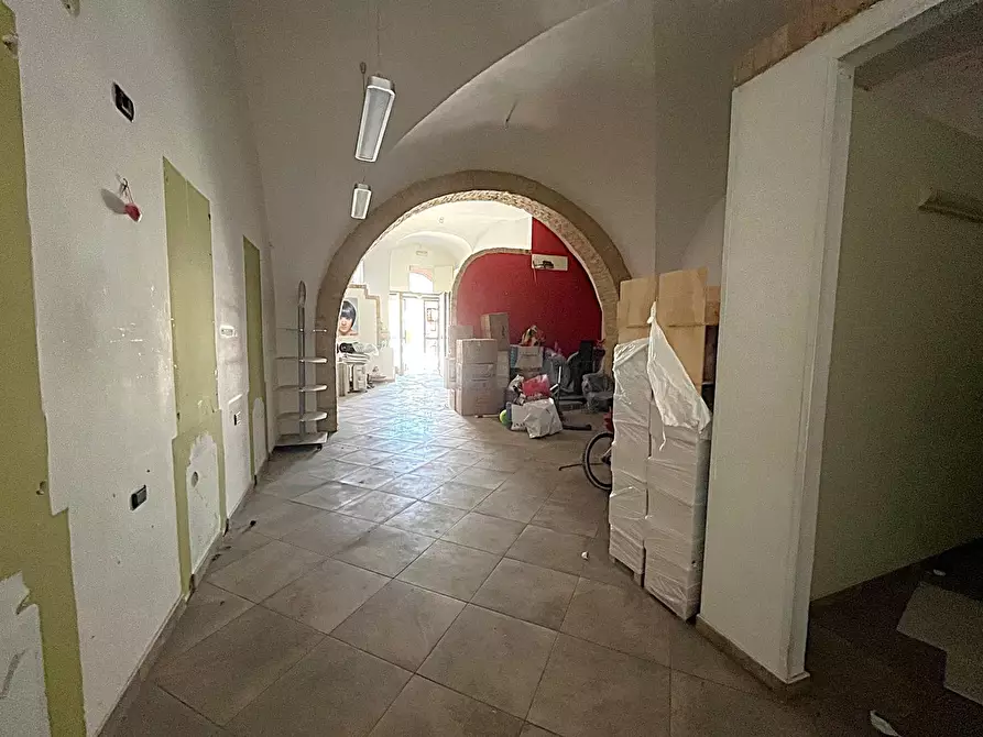 Immagine 8 di Negozio in vendita  in Via F.D'ALFONSO a San Severo