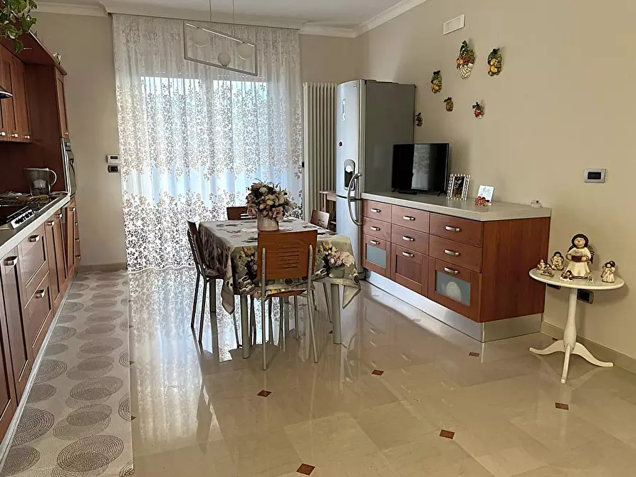 Immagine 5 di Appartamento in vendita  in Via PETRUZZI a San Severo