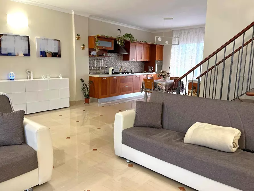 Immagine 2 di Appartamento in vendita  in Via PETRUZZI a San Severo