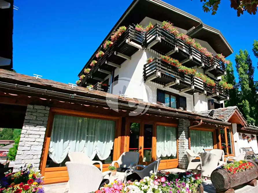 Immagine 1 di Appartamento in vendita  in Via Regionale, 35 a Courmayeur