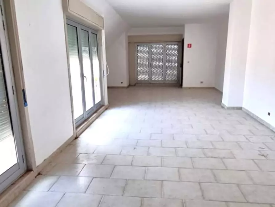 Immagine 10 di Ufficio in vendita  in Via Cesare Battisti, 2 a Castrofilippo