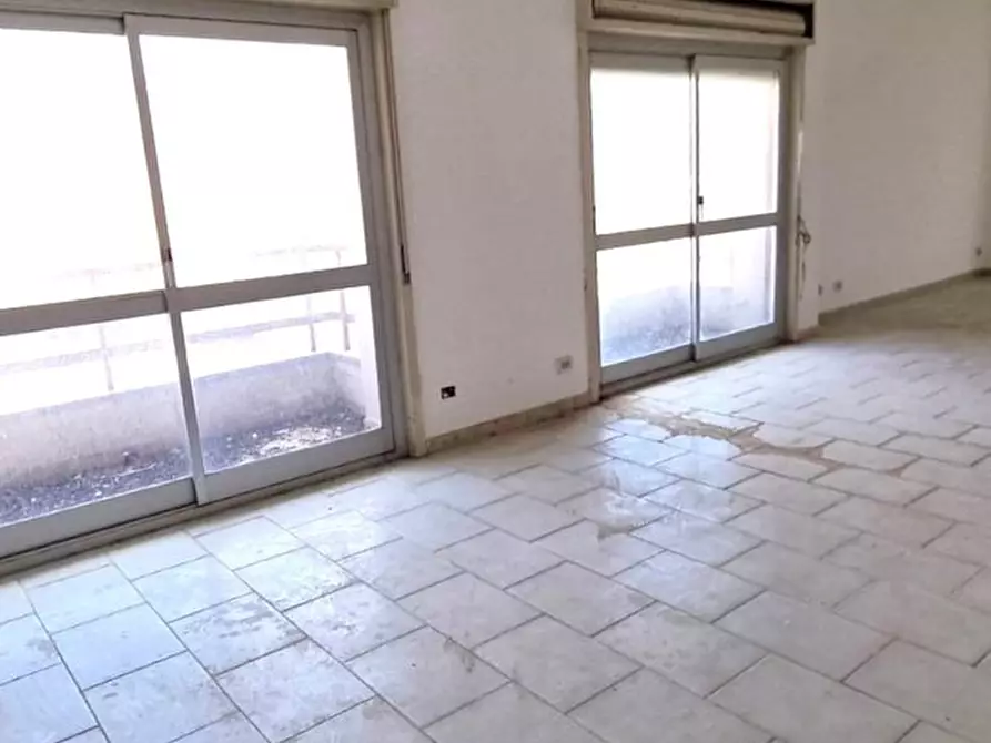 Immagine 13 di Ufficio in vendita  in Via Cesare Battisti, 2 a Castrofilippo