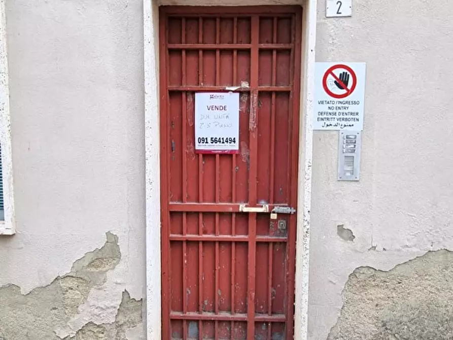 Immagine 3 di Ufficio in vendita  in Via Cesare Battisti, 2 a Castrofilippo