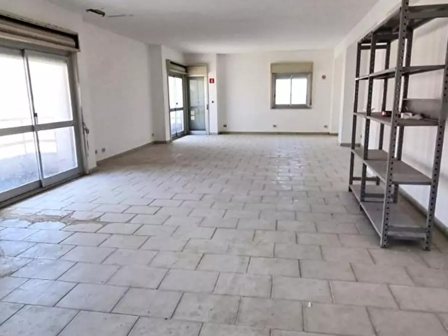 Immagine 12 di Ufficio in vendita  in Via Cesare Battisti, 2 a Castrofilippo