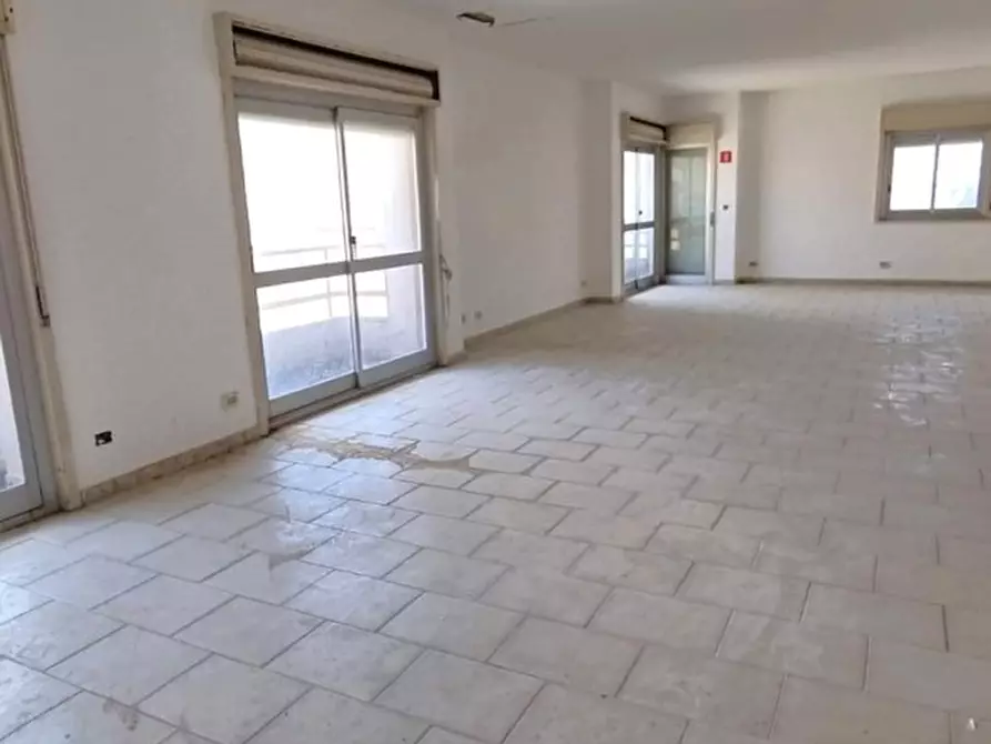 Immagine 14 di Ufficio in vendita  in Via Cesare Battisti, 2 a Castrofilippo