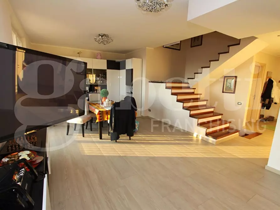 Immagine 7 di Villa in vendita  in Via aurelia, 5 a Santo Stefano Di Magra