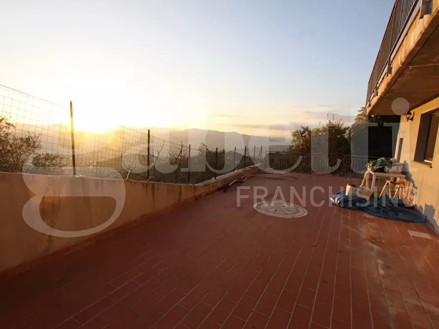 Immagine 1 di Villa in vendita  in Via aurelia, 5 a Santo Stefano Di Magra